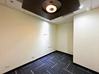 Oficina en renta – Zona Pradera, Torre 3, Blvd. Los Próceres Zona 10 — Oficina en Alquiler en Zona Pradera, Zona 10, Guatemala, Ciudad — miniatura 4 de 10