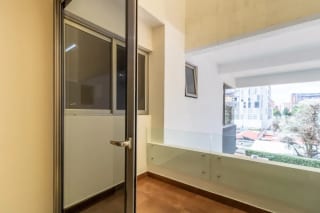 Apartamento amueblado en zona 14, excelente ubicación — Apartamento en Alquiler en Zona 14, Guatemala, Ciudad — miniatura 5 de 9