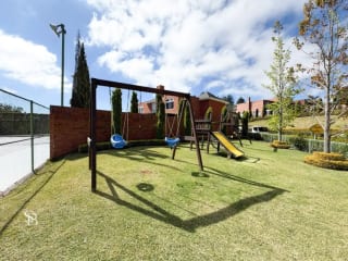 Casa en Venta - Colinas de Castel, Km. 20, Fraijanes — Casa en Venta en Fraijanes, Carretera a El Salvador, Guatemala, Ciudad — miniatura 2 de 10