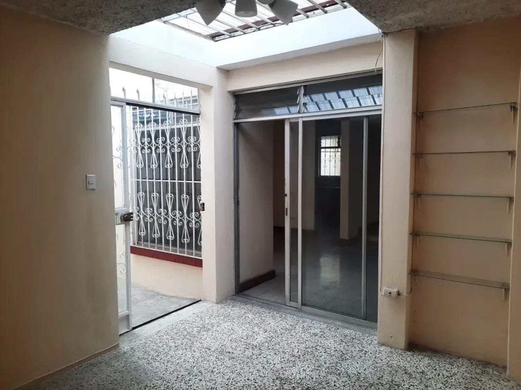 Casa en Mariscal Zona 11 — Casa en Alquiler en Zona 11, Guatemala, Ciudad — foto 2 de 6