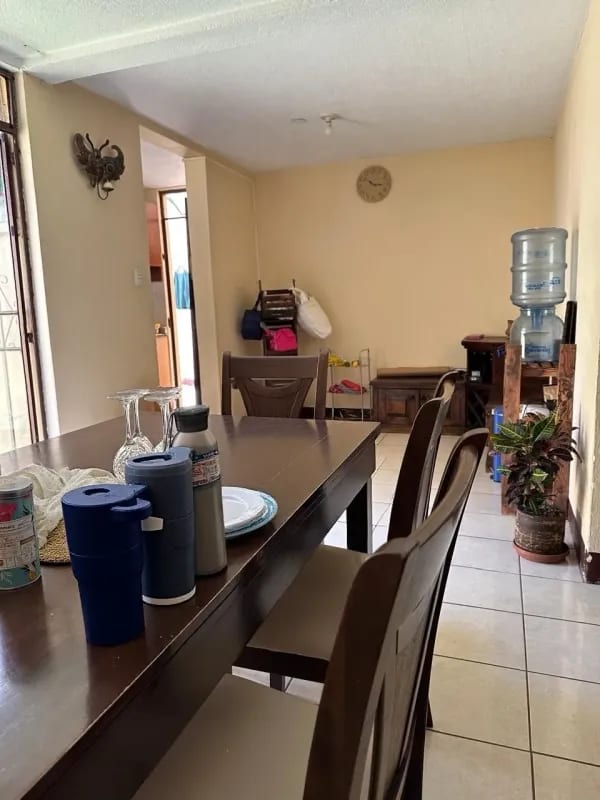 Venta de casa en Zona 11 Las Charcas dentro de garita — Casa en Venta en Las Charcas, Zona 11, Guatemala, Ciudad — foto 9 de 11