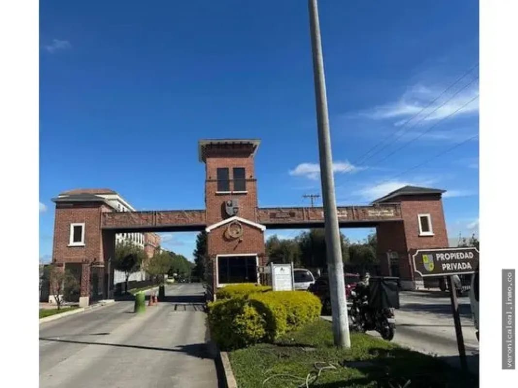 Condado El Naranjo casa en venta — Casa en Venta en Zona 4 Mixco, Guatemala, Ciudad — foto 4 de 4