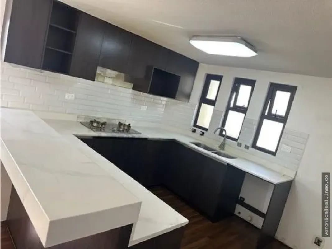 Condado El Naranjo casa en venta — Casa en Venta en Zona 4 Mixco, Guatemala, Ciudad — foto 3 de 4