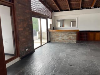 CASA EN VENTA O RENTA EN ZONA 14 EN SECTOR LA VILLA — Casa en Venta en Zona 10, Guatemala, Ciudad — miniatura 5 de 17