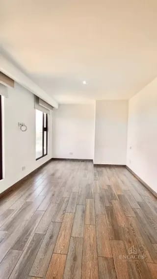 Zona 15 • Apartamento en Renta • Edificio Parque 15 — Apartamento en Alquiler en Parque 15, Zona 15, Guatemala, Ciudad — miniatura 10 de 13