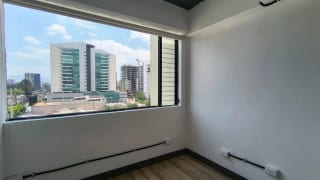 Rento Oficina Z.10 Edificio Plaza Buro — Oficina en Alquiler en Plaza Buró, Zona 10, Guatemala, Ciudad — miniatura 4 de 6
