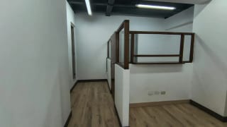 Rento Oficina Z.10 Edificio Plaza Buro — Oficina en Alquiler en Plaza Buró, Zona 10, Guatemala, Ciudad — miniatura 2 de 6
