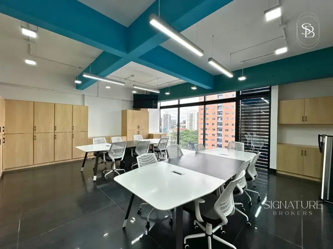 Oficina en renta – Edificio 01010 Z.10 — Oficina en Alquiler en Edificio 01010 (Cero Diez Diez), Zona 10, Guatemala, Ciudad — foto 9 de 9