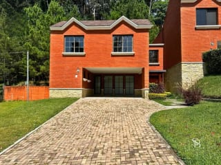 Casa en Venta - Puerta Grande, Km 14.5 CES — Casa en Venta en Puerta Grande, Carretera a El Salvador, Guatemala, Ciudad — miniatura 2 de 10