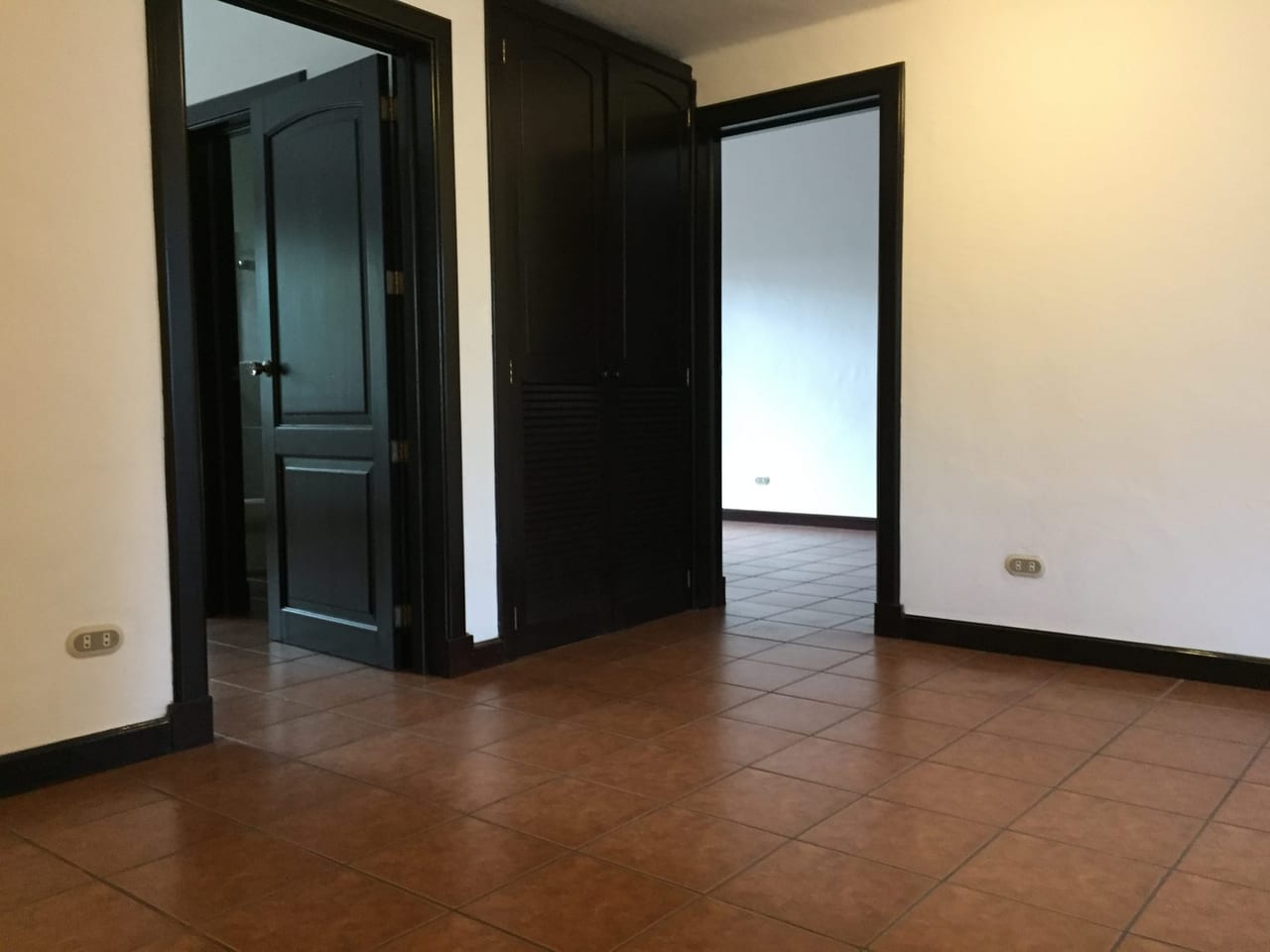 Casa en renta km 13.5 CES — Casa en Alquiler en Carretera a El Salvador, Guatemala, Ciudad — foto 4 de 8